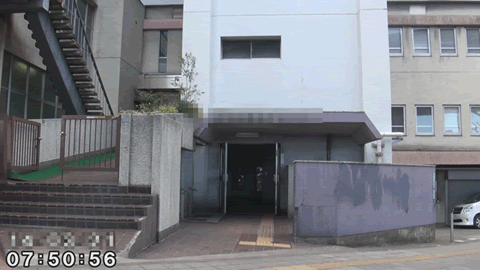 浮気調査報告書-正面玄関