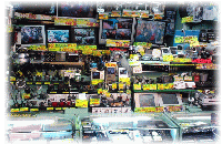 秋葉原電気街の店